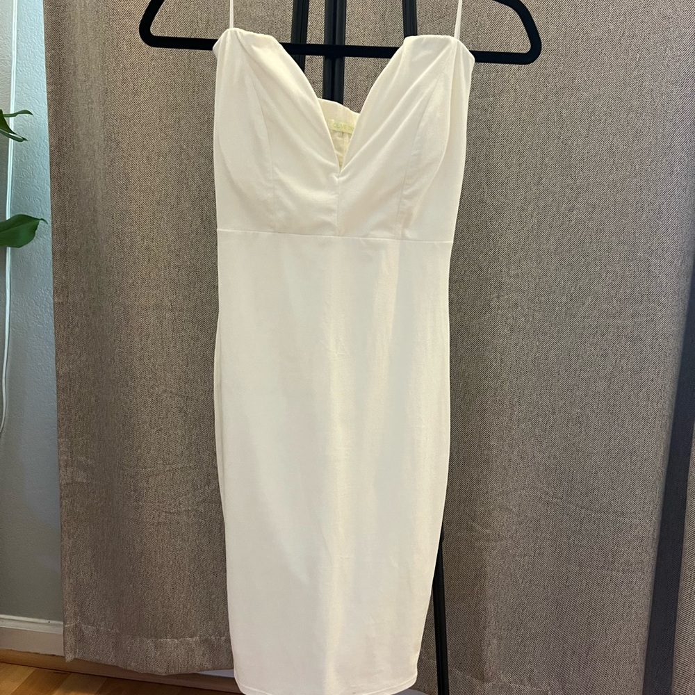 Elegant White Mini Sleeveless Dress Size Small